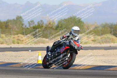 media/Nov-06-2023-Moto Forza (Mon) [[ce023d0744]]/4-Beginner Group/Session 3 (Turn 2)/